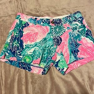 Lilly Pulitzer Callahan Stretch short. 5” inseam
